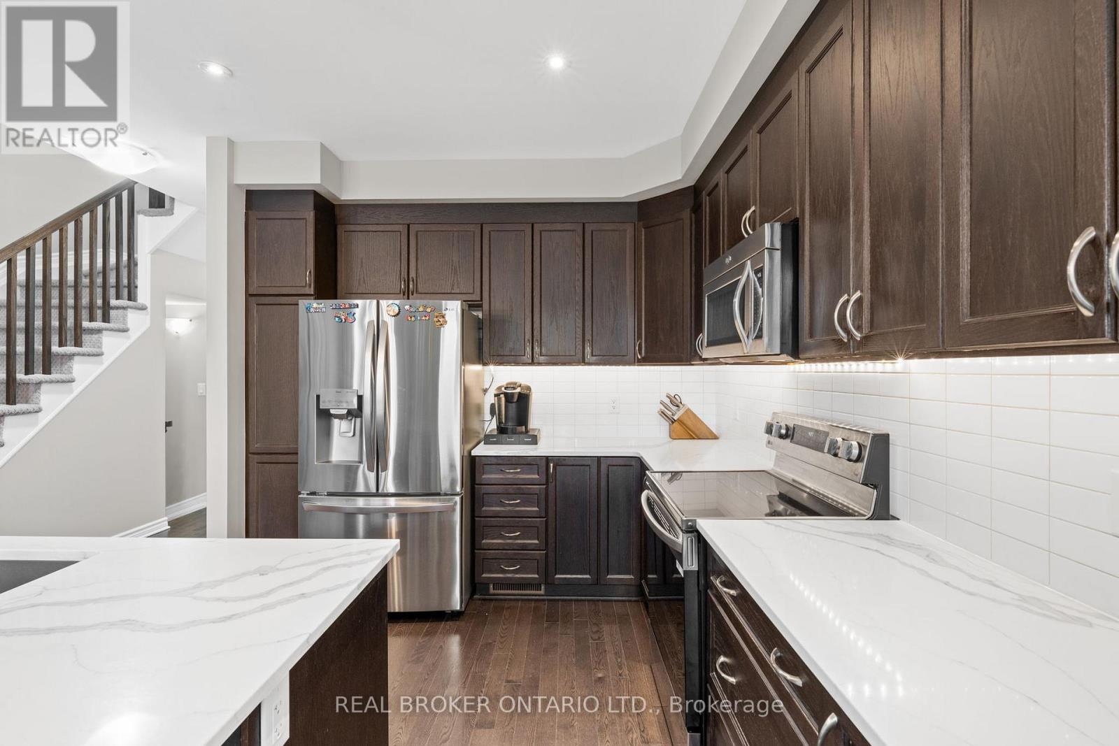 792 Cedar Creek Drive, Ottawa, Ontario  K1T 0M6 - Photo 11 - X12878098