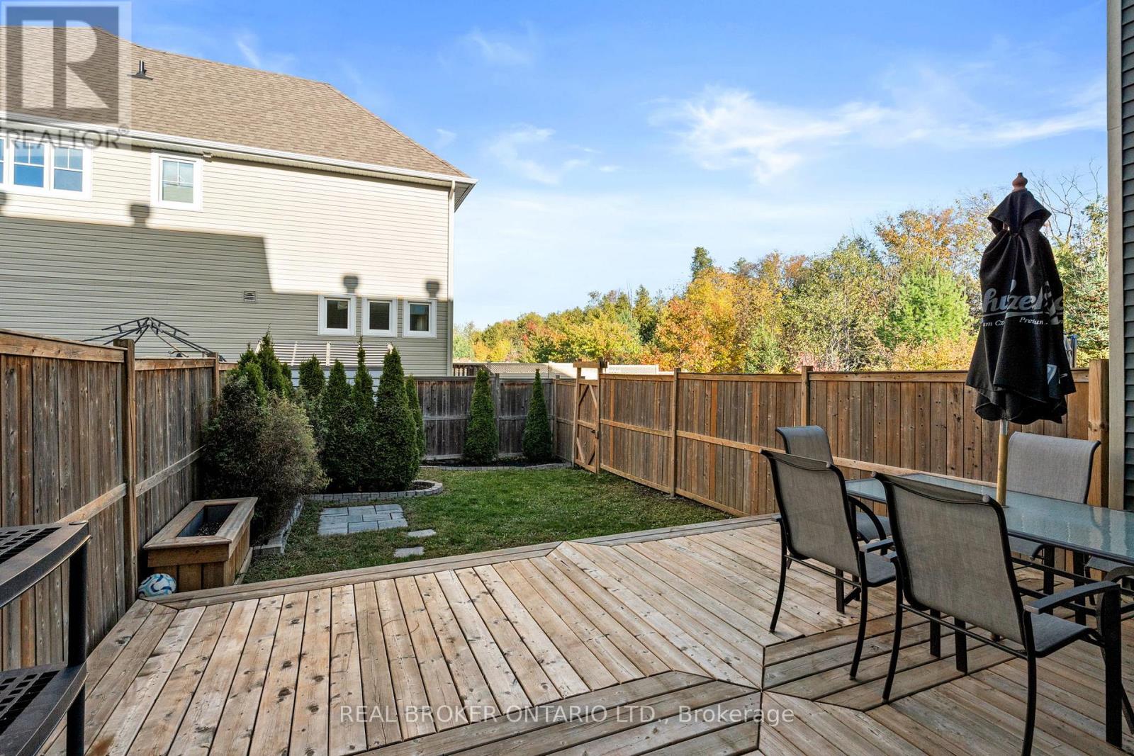 792 Cedar Creek Drive, Ottawa, Ontario  K1T 0M6 - Photo 37 - X12878098