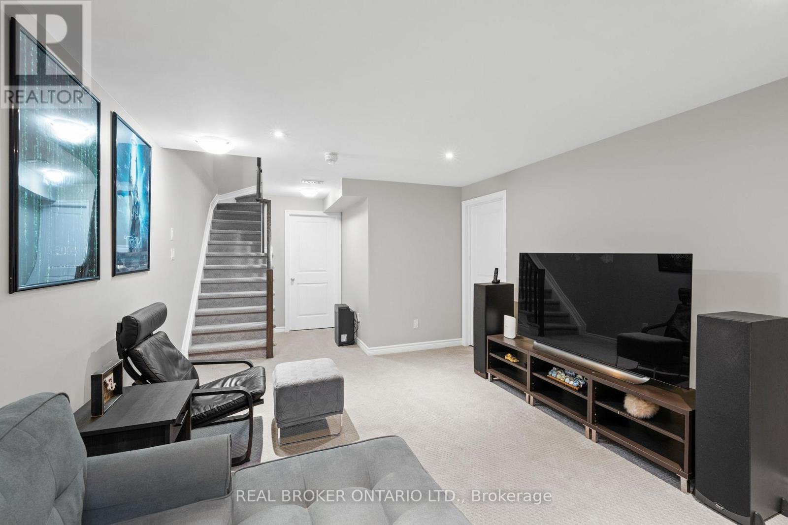 792 Cedar Creek Drive, Ottawa, Ontario  K1T 0M6 - Photo 33 - X12878098