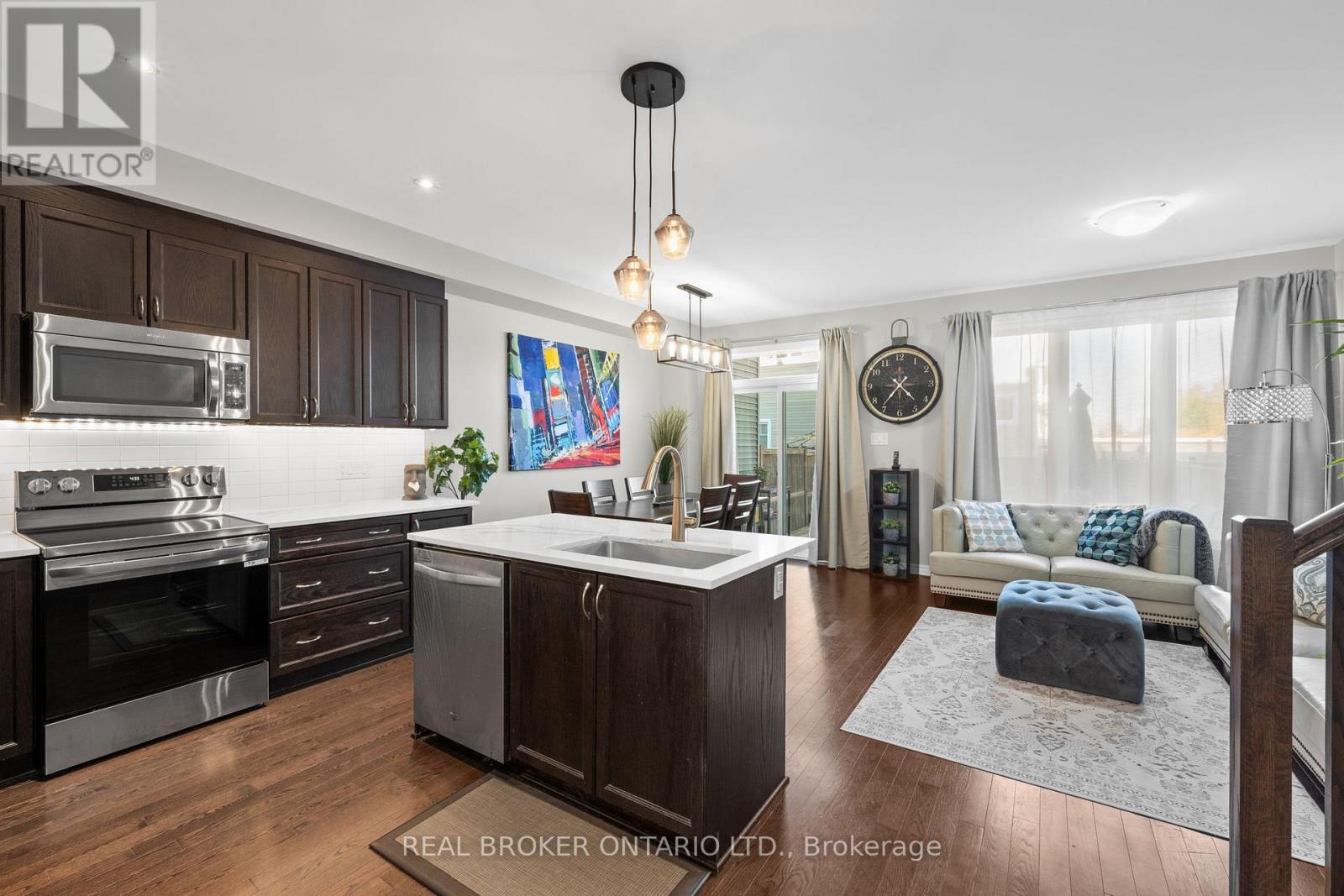 792 Cedar Creek Drive, Ottawa, Ontario  K1T 0M6 - Photo 7 - X12878098