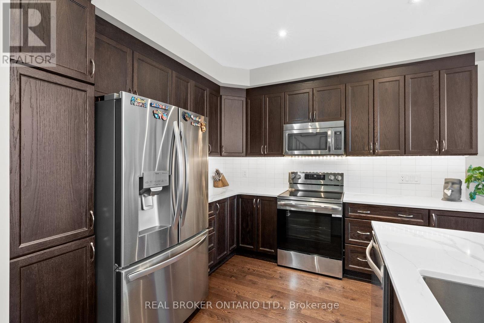 792 Cedar Creek Drive, Ottawa, Ontario  K1T 0M6 - Photo 9 - X12878098