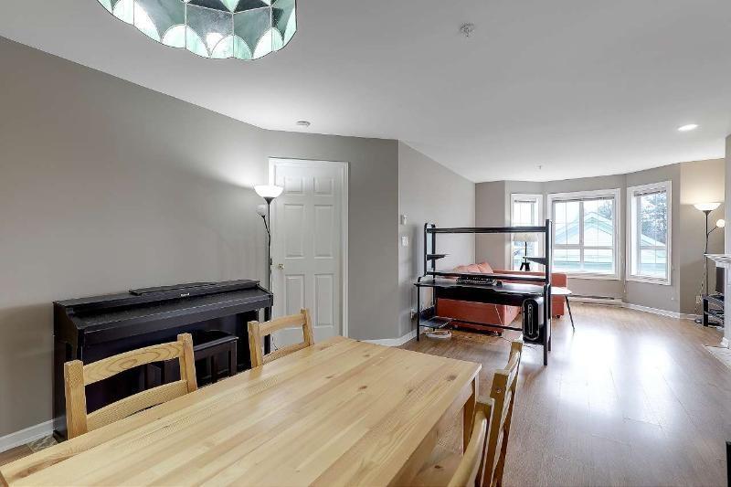 322 15268 105 Avenue, Surrey, British Columbia  V3R 0W8 - Photo 8 - R3098575