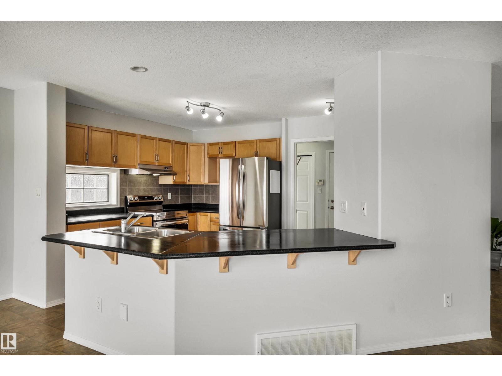 3401 47 St, Beaumont, Alberta  T4X 1V2 - Photo 14 - E4476085