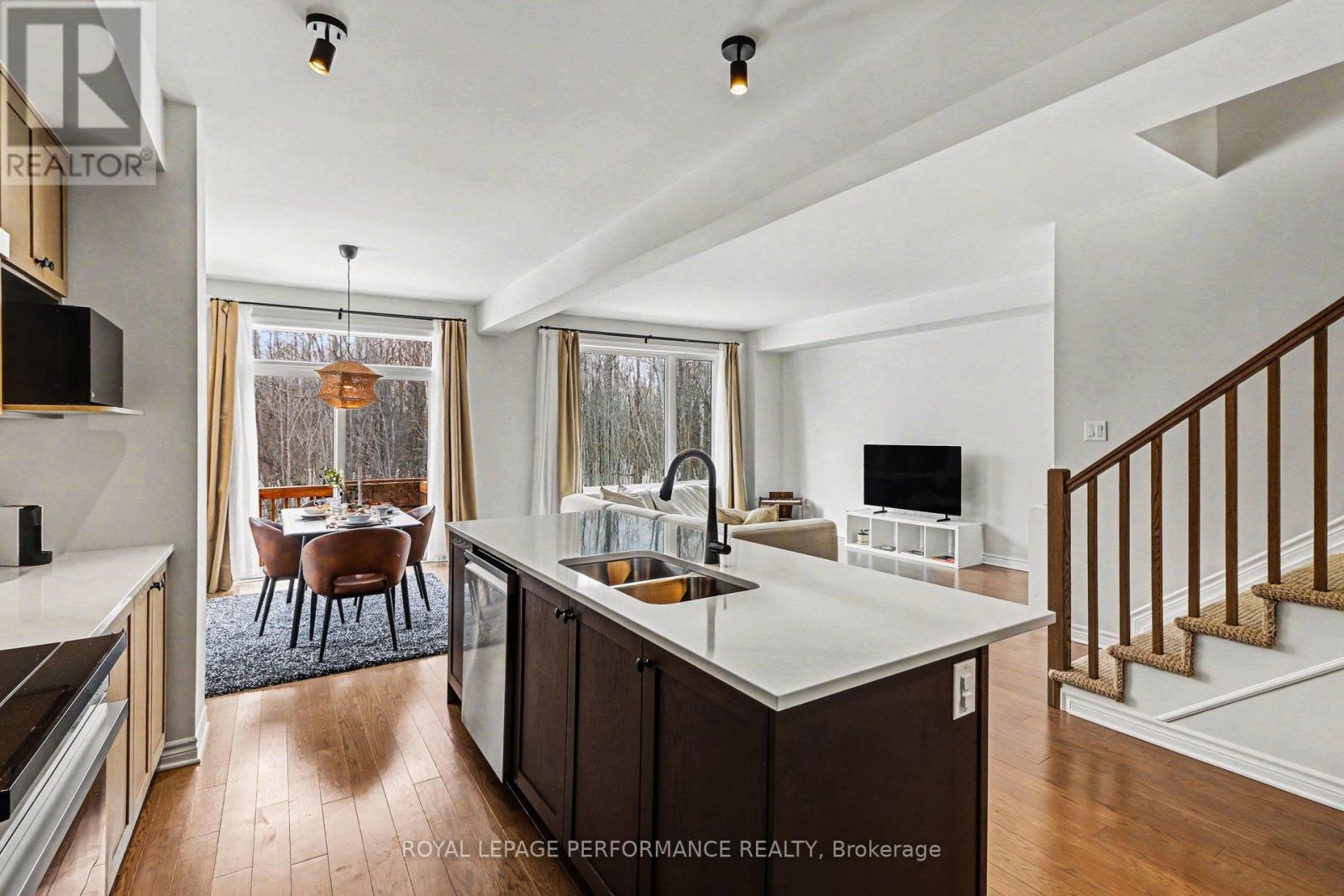 14 Academie Street, Russell, Ontario  K0A 1W0 - Photo 12 - X12878796