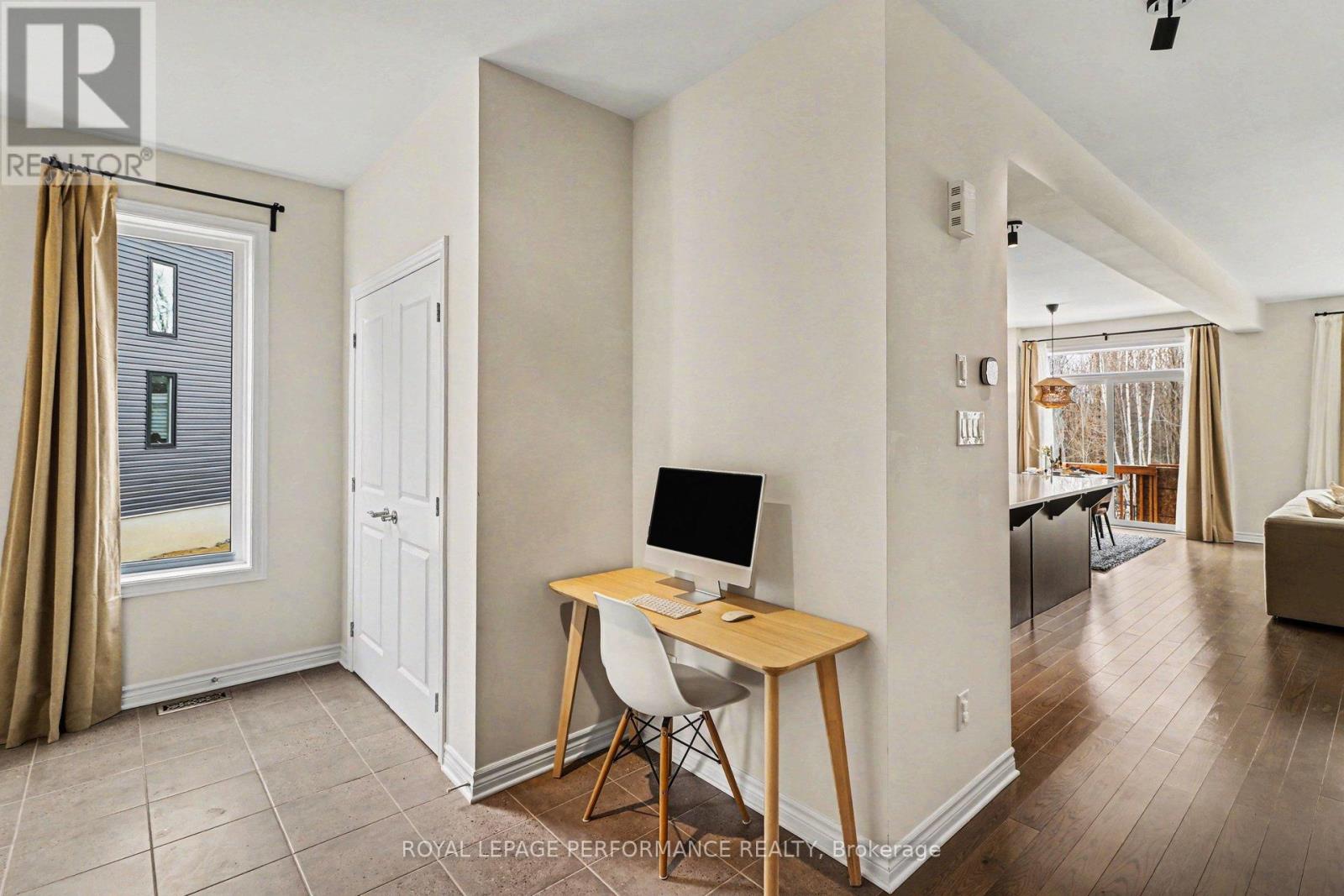 14 Academie Street, Russell, Ontario  K0A 1W0 - Photo 3 - X12878796