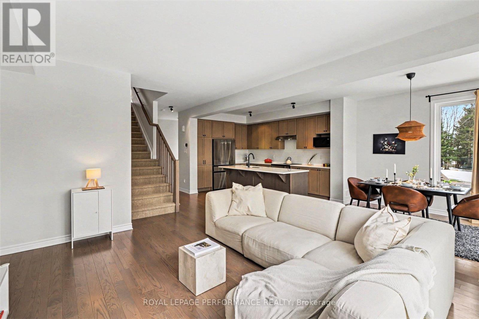 14 Academie Street, Russell, Ontario  K0A 1W0 - Photo 6 - X12878796