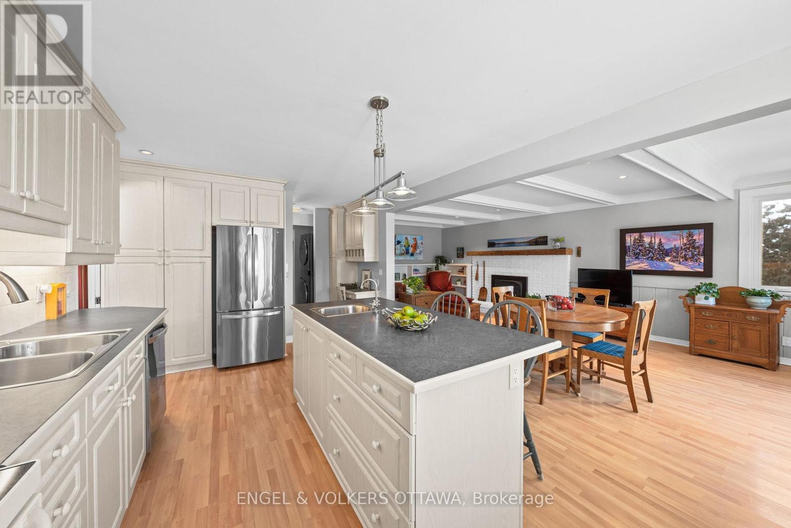 1304 Fairway Drive, Ottawa, Ontario  K4M 1B3 - Photo 13 - X12878802