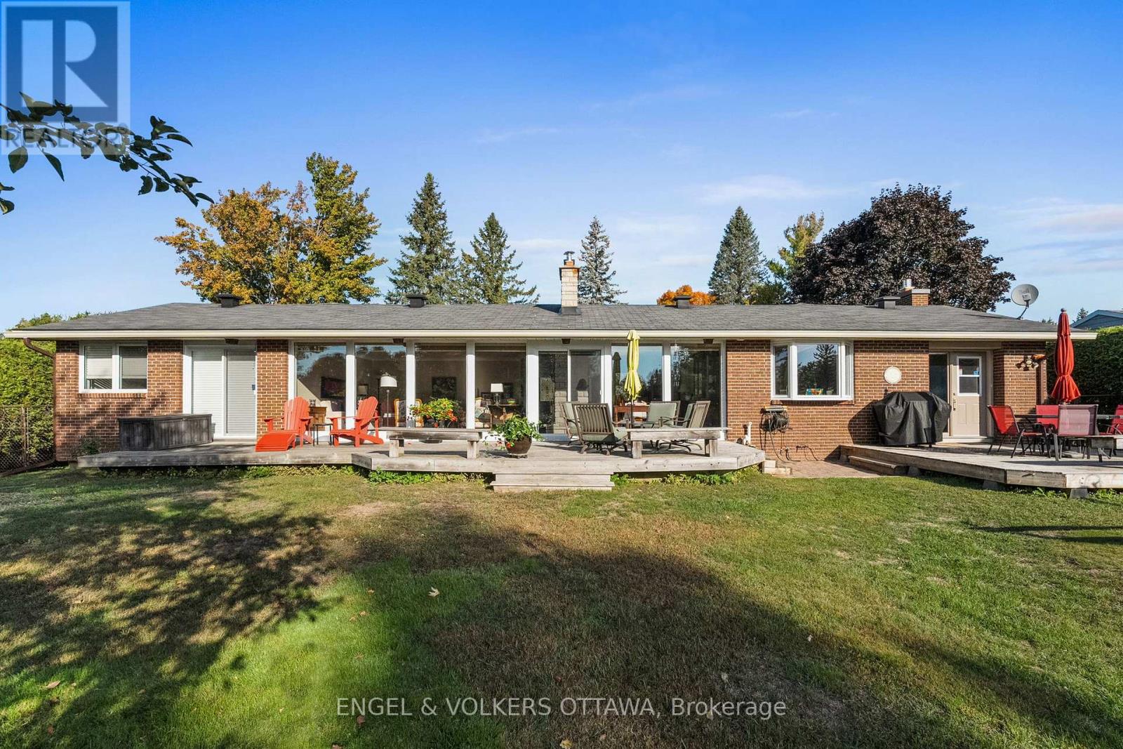 1304 Fairway Drive, Ottawa, Ontario  K4M 1B3 - Photo 33 - X12878802