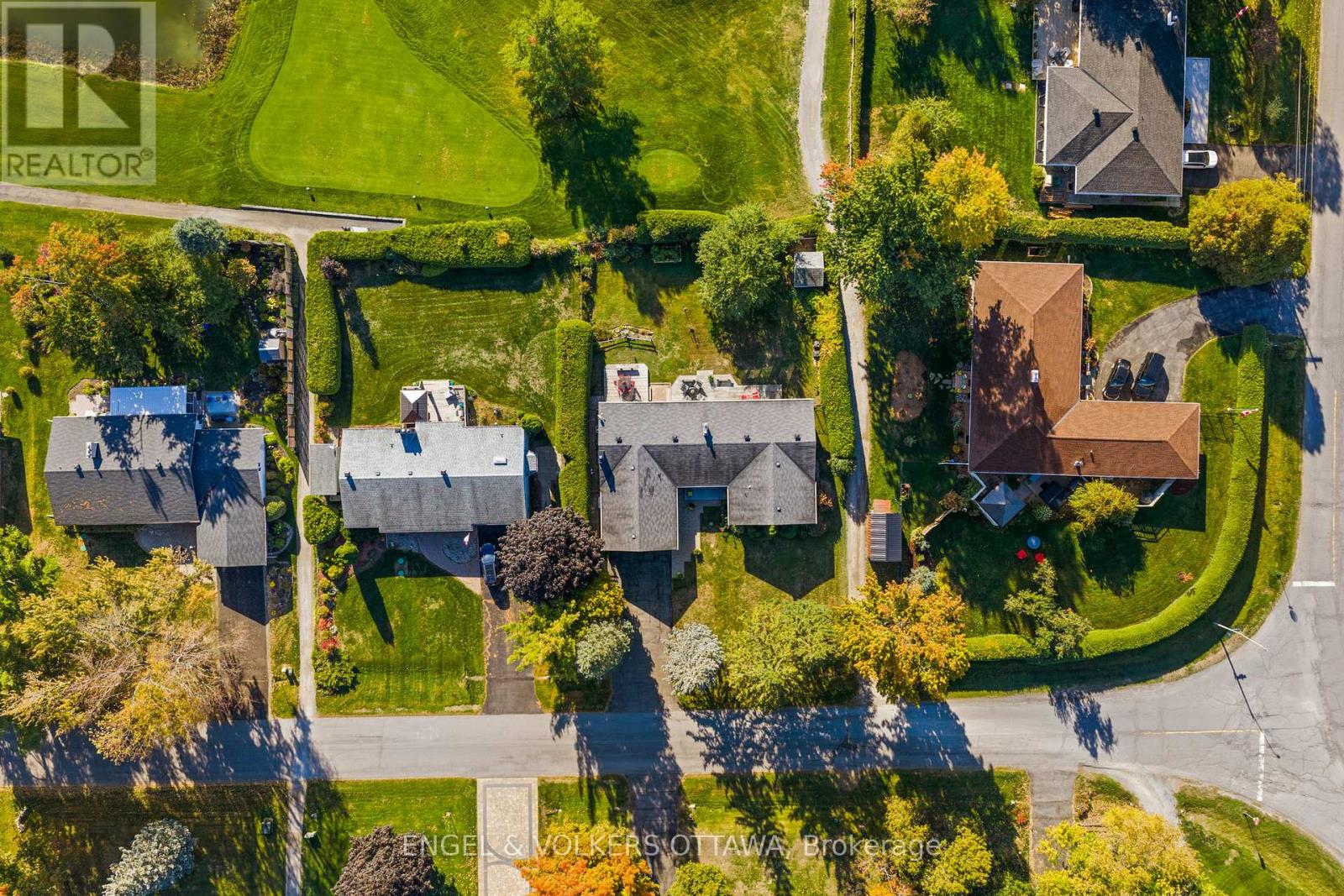 1304 Fairway Drive, Ottawa, Ontario  K4M 1B3 - Photo 38 - X12878802