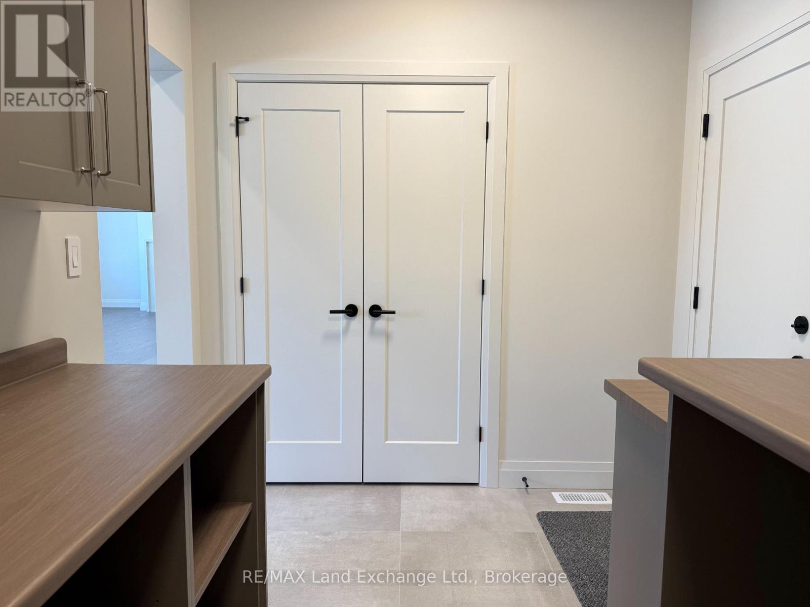 964 Bogdanovic Way, Huron-Kinloss, Ontario  N2Z 0H4 - Photo 25 - X12230628