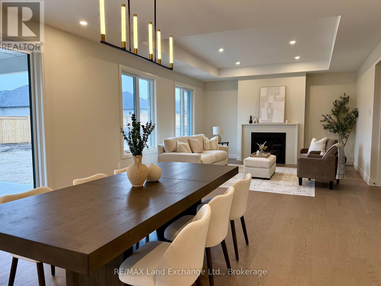 964 Bogdanovic Way, Huron-Kinloss, Ontario  N2Z 0H4 - Photo 8 - X12230628