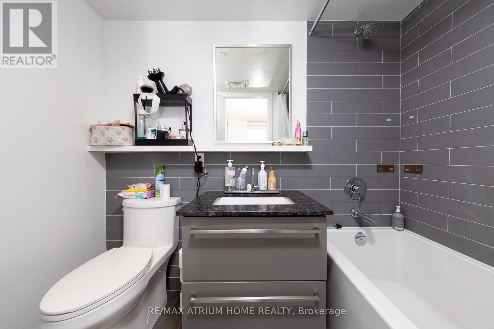 1515 - 120 Varna Drive, Toronto, Ontario  M6A 0B3 - Photo 23 - C12878824