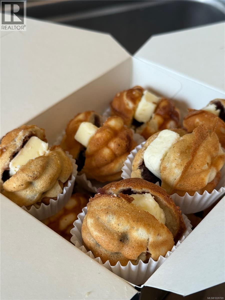 . Cls Ave, Saanich, British Columbia  V8Z 0E1 - Photo 10 - 1028769