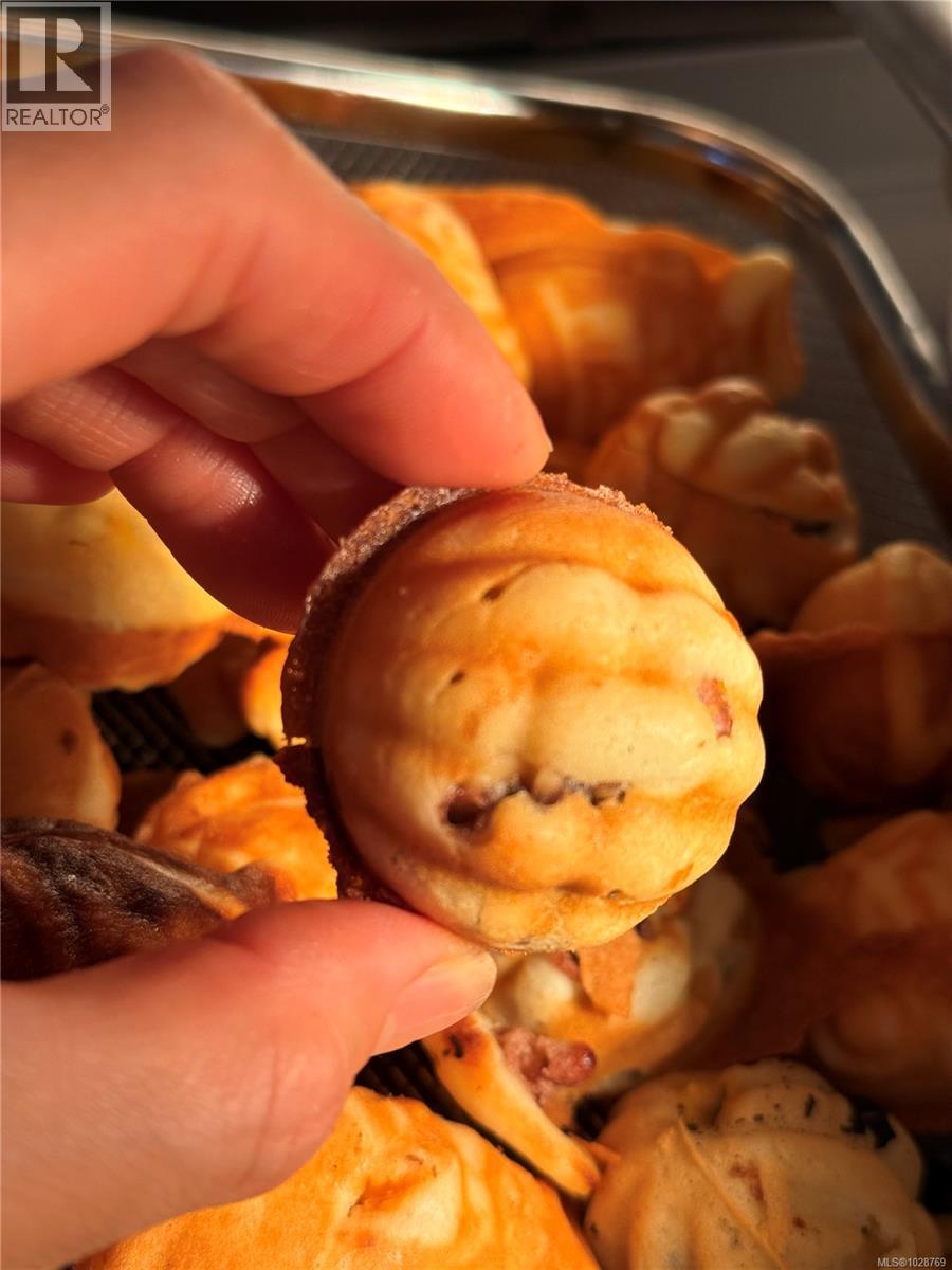 . Cls Ave, Saanich, British Columbia  V8Z 0E1 - Photo 5 - 1028769