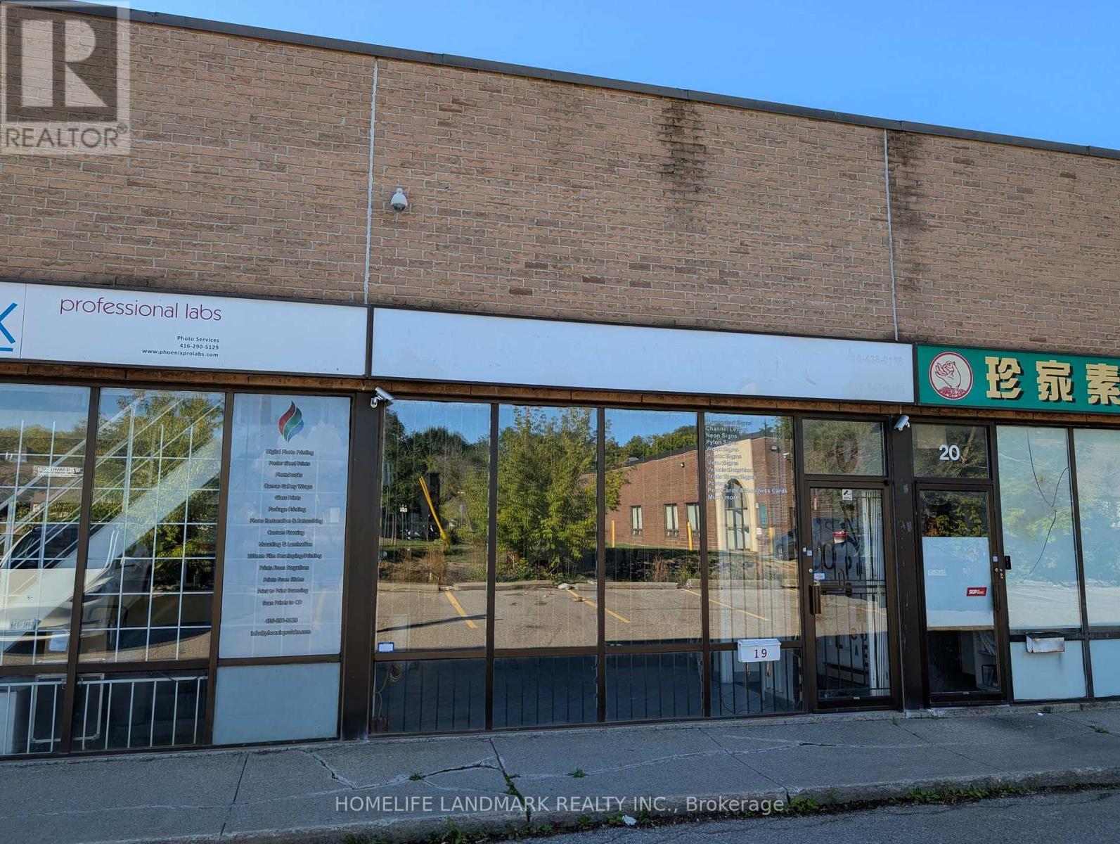 19 - 50 WEYBRIGHT COURT, Toronto, Ontario