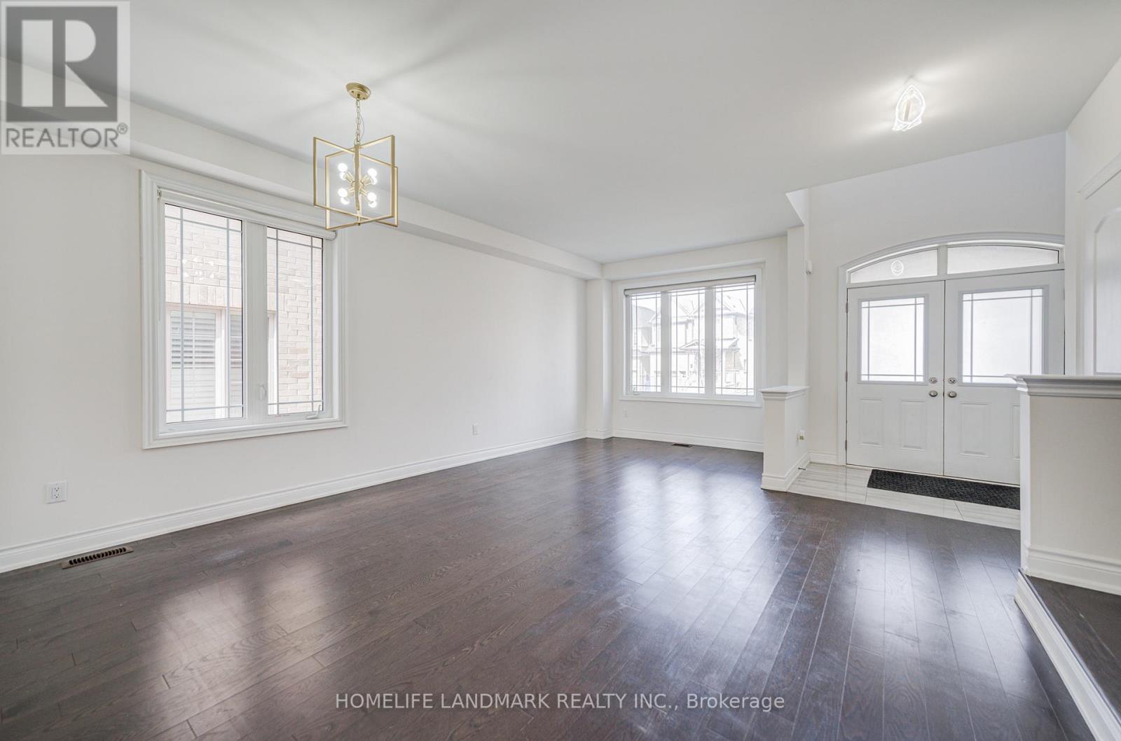 95 Walter English Drive, East Gwillimbury (Queensville), Ontario  L9N 0R8 - Photo 11 - N12868766