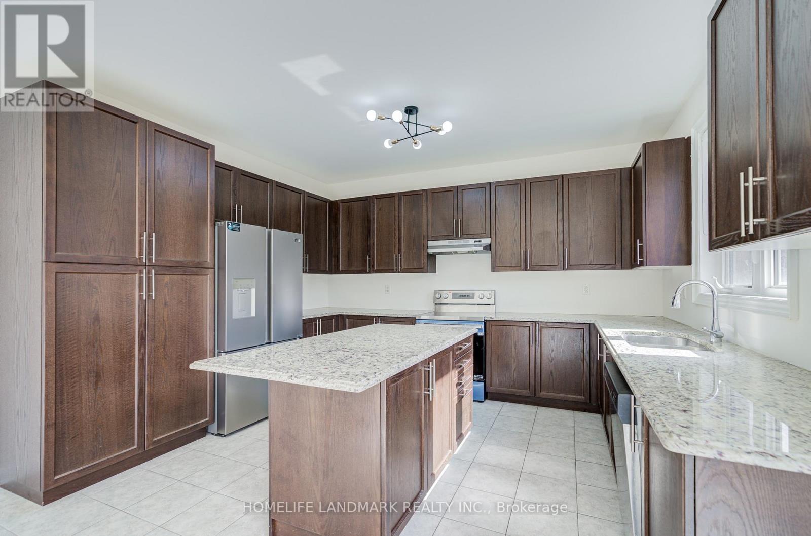 95 Walter English Drive, East Gwillimbury (Queensville), Ontario  L9N 0R8 - Photo 20 - N12868766