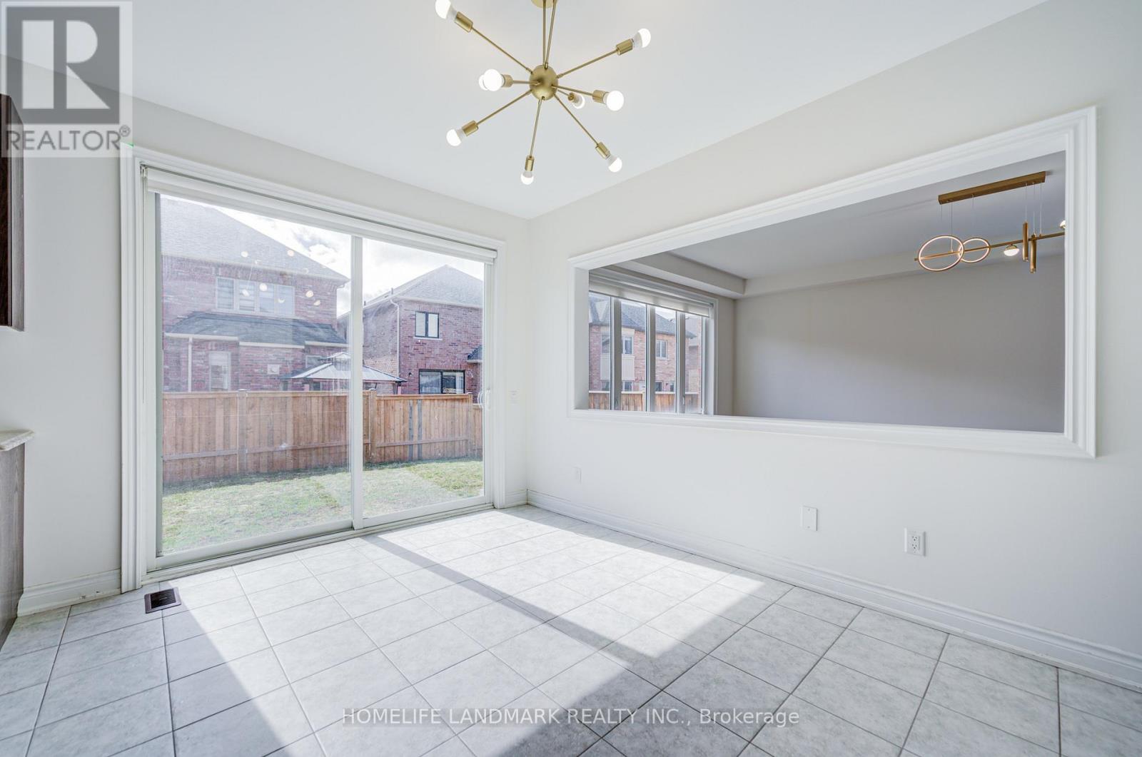 95 Walter English Drive, East Gwillimbury (Queensville), Ontario  L9N 0R8 - Photo 18 - N12868766