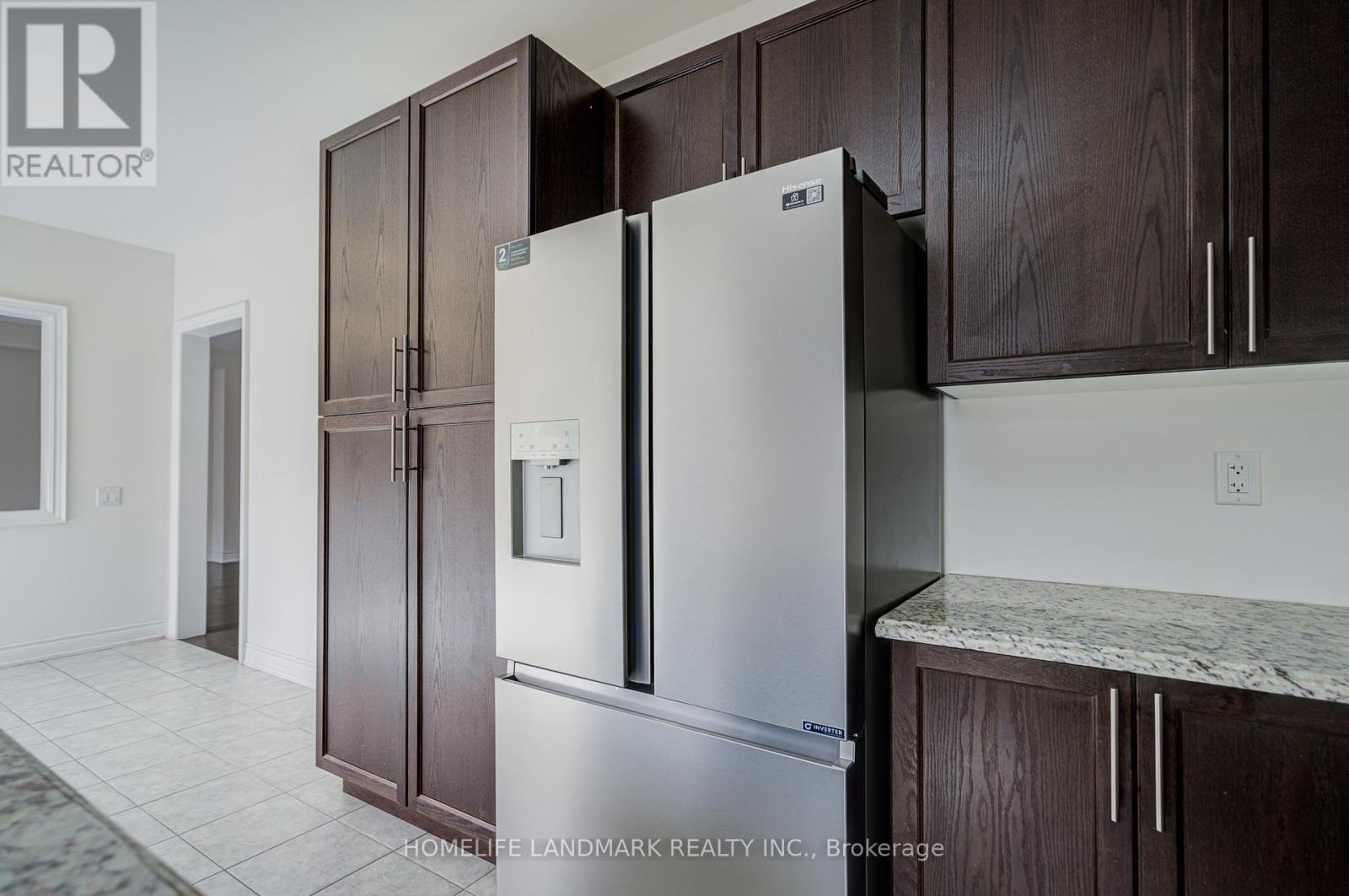 95 Walter English Drive, East Gwillimbury (Queensville), Ontario  L9N 0R8 - Photo 25 - N12868766