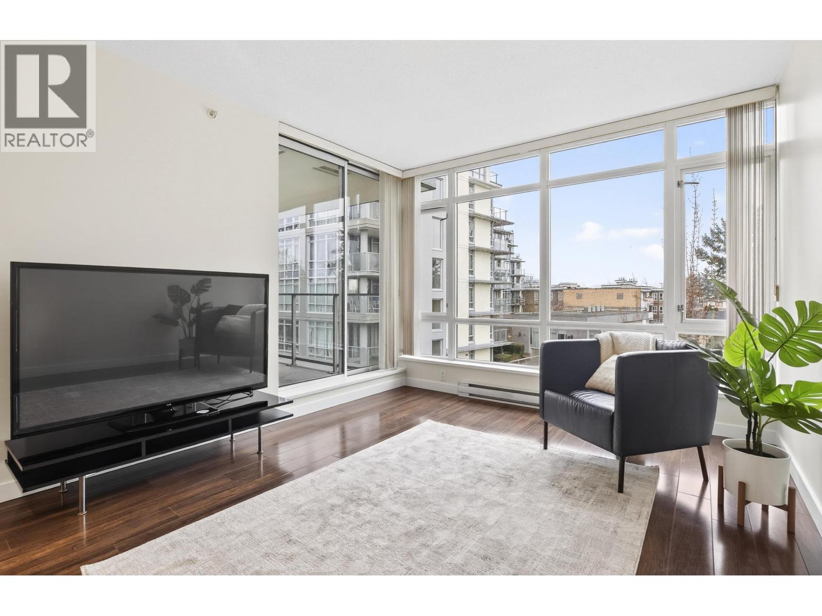 804 4888 Nanaimo Street, Vancouver, British Columbia  V5N 0B5 - Photo 3 - R3099438