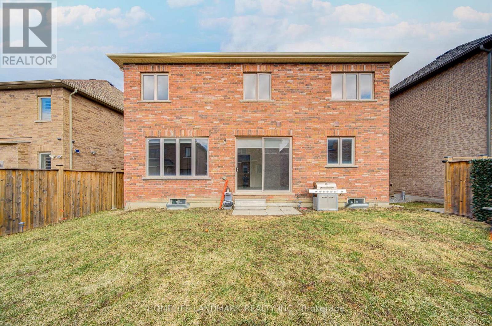 95 Walter English Drive, East Gwillimbury (Queensville), Ontario  L9N 0R8 - Photo 49 - N12868766