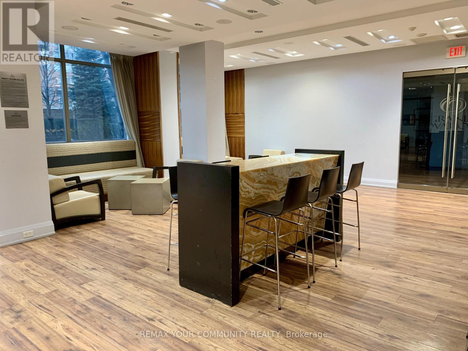 301 - 310 Burnhamthorpe Road, Mississauga (City Centre), Ontario  L5B 4P9 - Photo 25 - W12829172