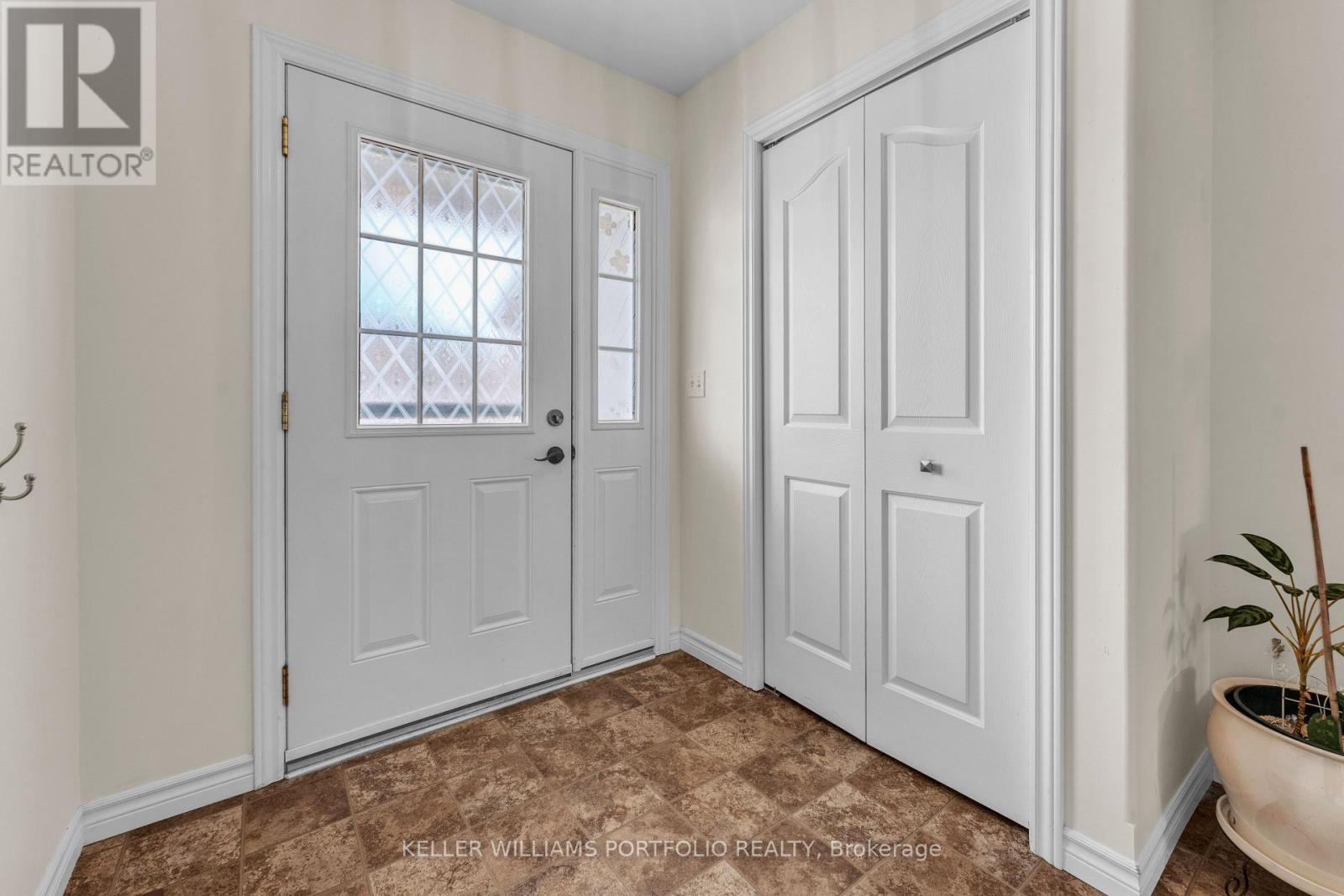 5 Karlee Court, Kingston, Ontario  K7K 0C5 - Photo 5 - X12878242