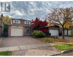 172 STEPHENSON CRESCENT, Richmond Hill, Ontario