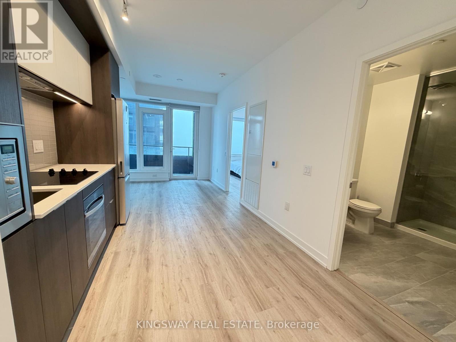 2012 - 395 Square One Drive, Mississauga (City Centre), Ontario  L5B 0P6 - Photo 10 - W12878776