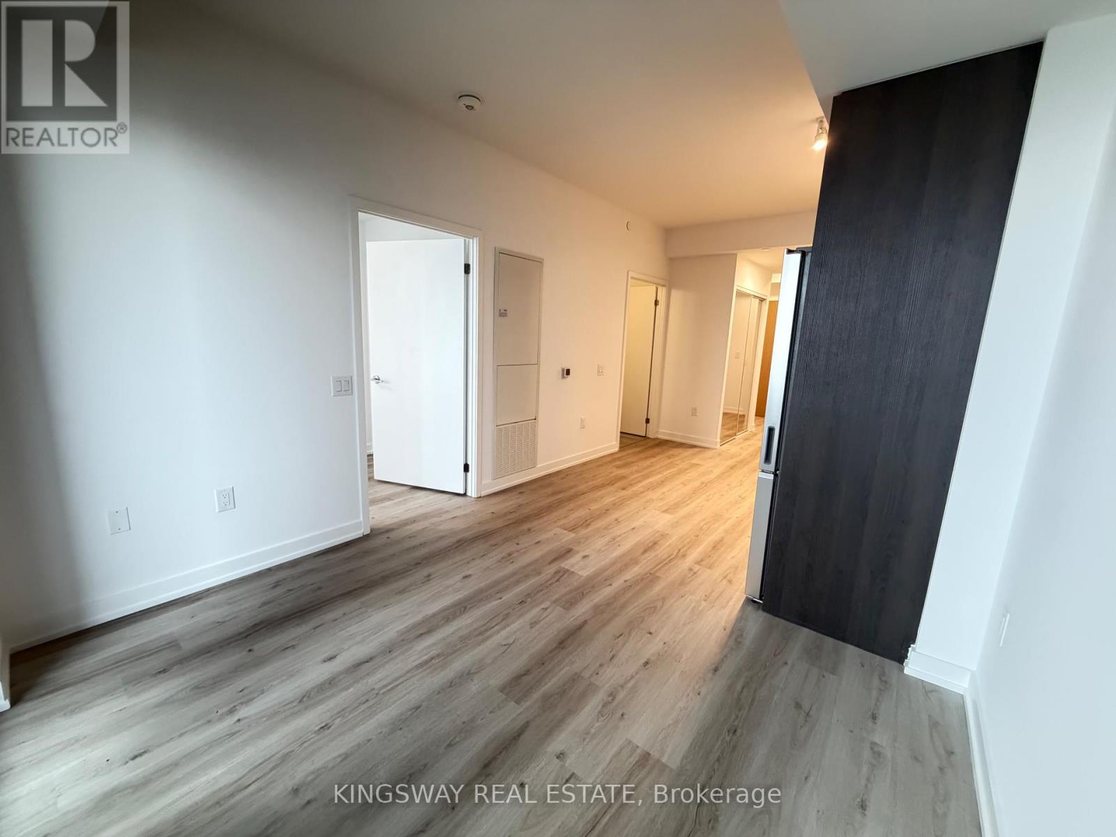 2012 - 395 Square One Drive, Mississauga (City Centre), Ontario  L5B 0P6 - Photo 14 - W12878776