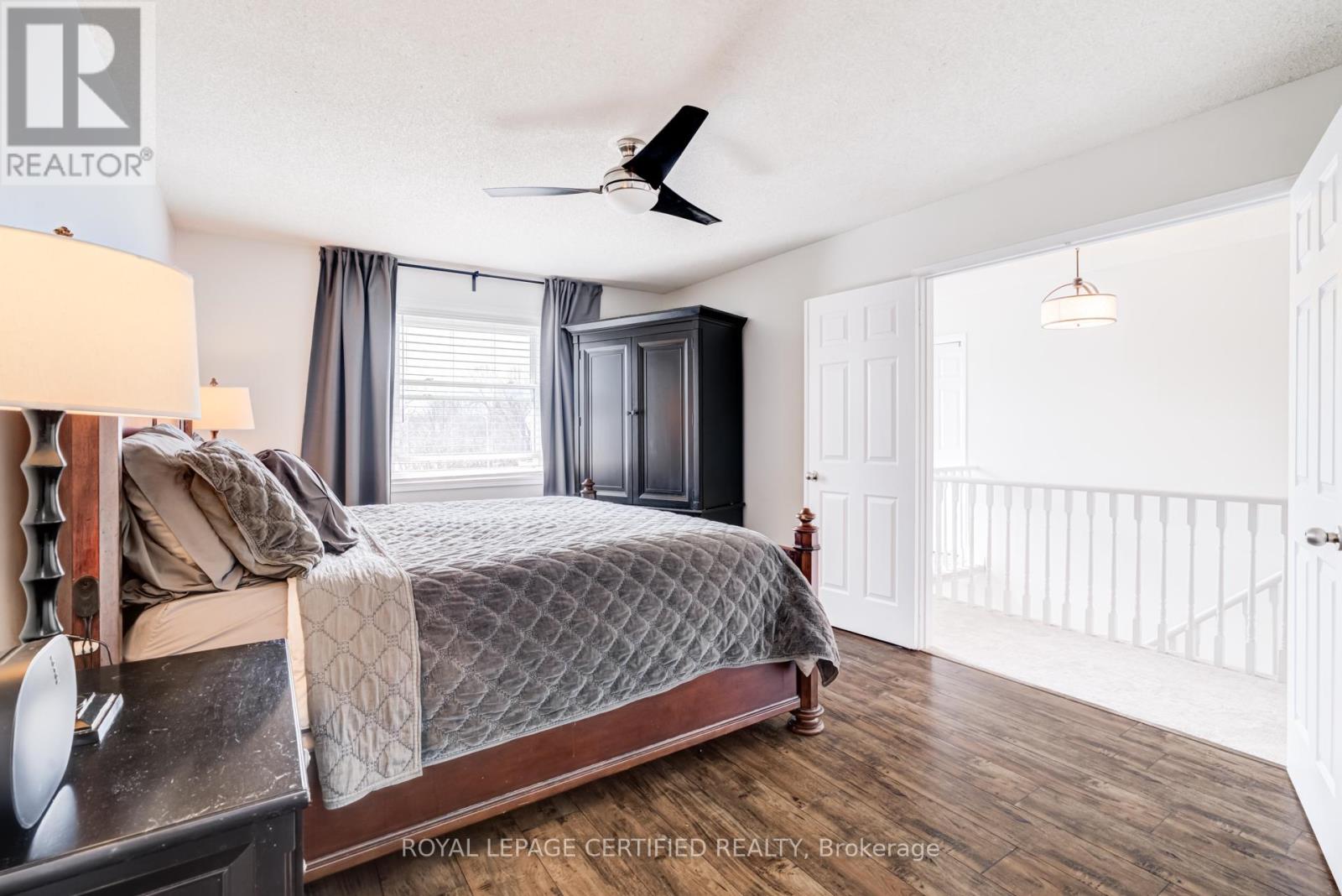 2197 Oakridge Crescent, Burlington, Ontario  L7M 4C8 - Photo 23 - W12878784