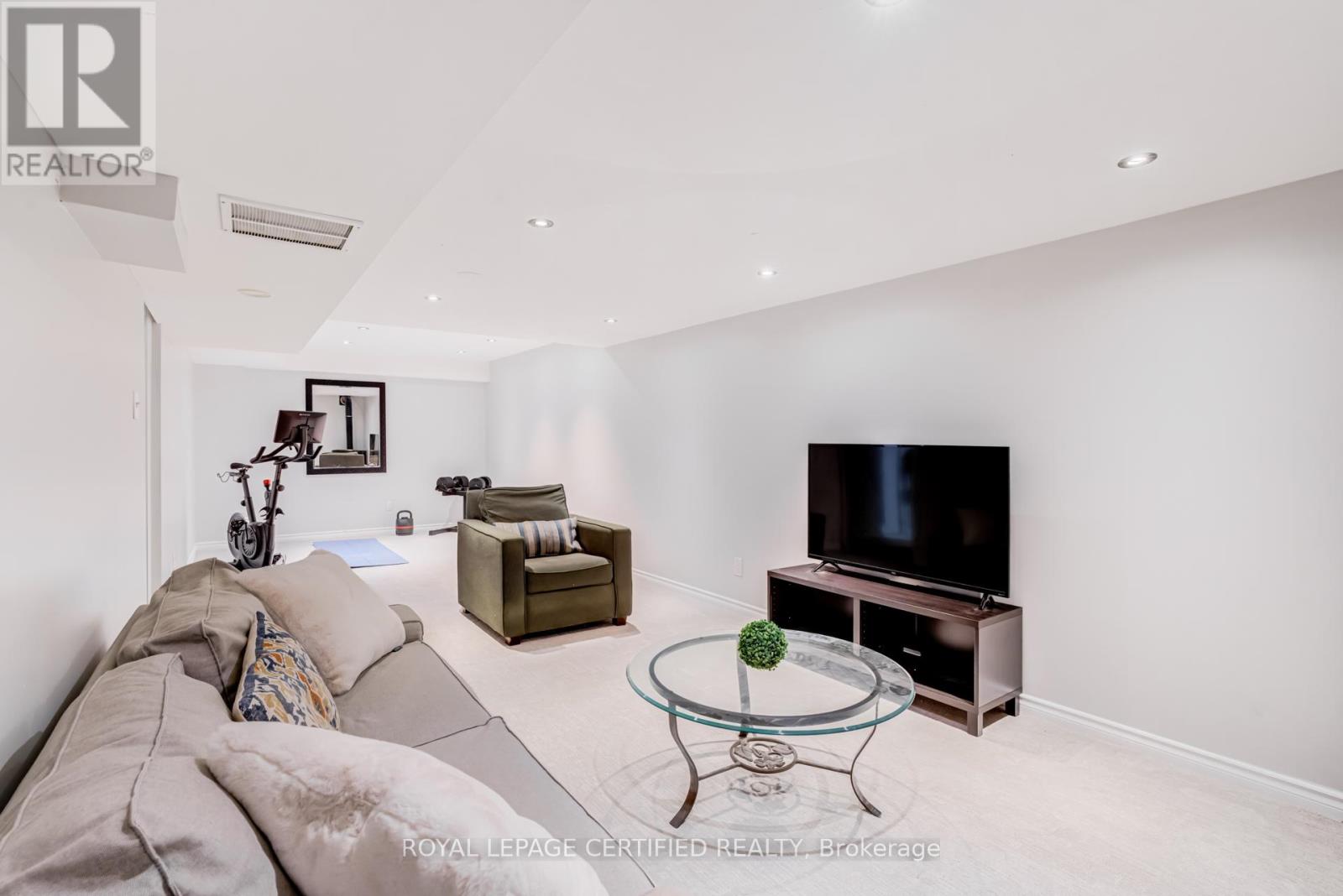 2197 Oakridge Crescent, Burlington, Ontario  L7M 4C8 - Photo 38 - W12878784