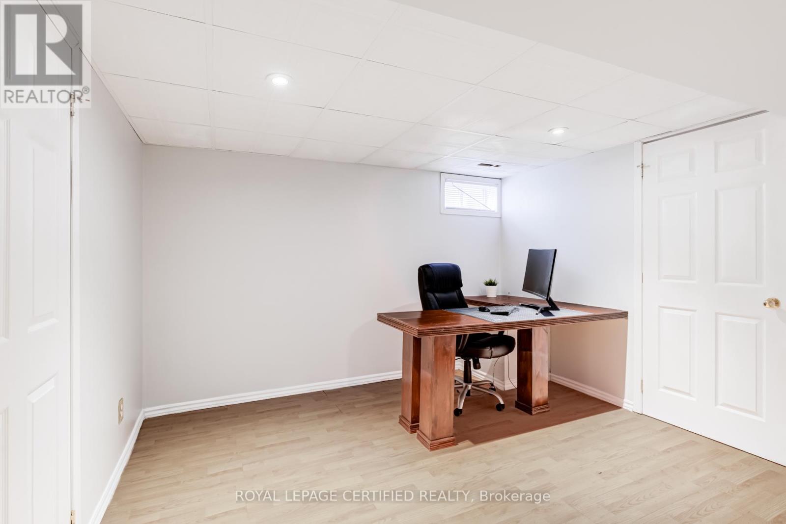 2197 Oakridge Crescent, Burlington, Ontario  L7M 4C8 - Photo 41 - W12878784