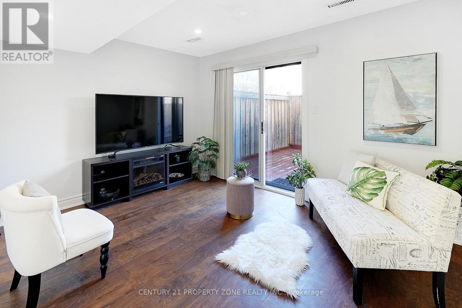 40 - 7340 Copenhagen Road, Mississauga, Ontario  L5N 2S5 - Photo 4 - W12878804