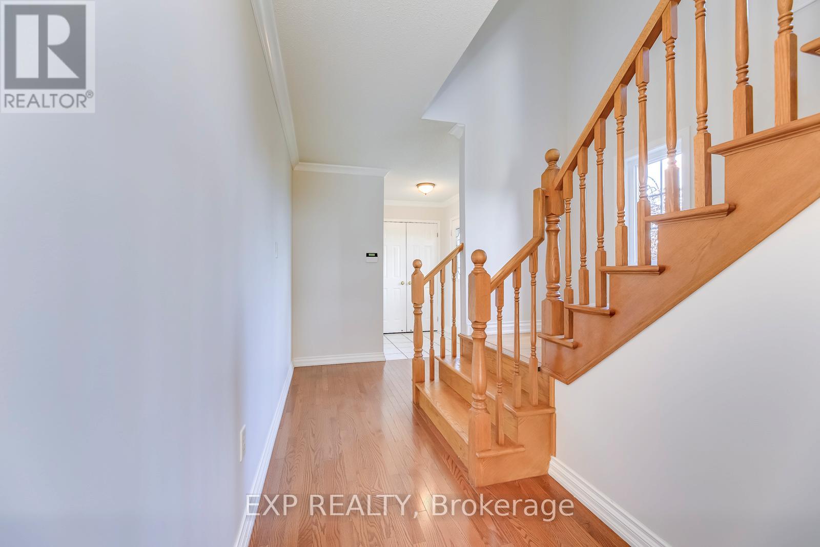 2376 Highcroft Road, Oakville, Ontario  L6M 4Y6 - Photo 9 - W12878810