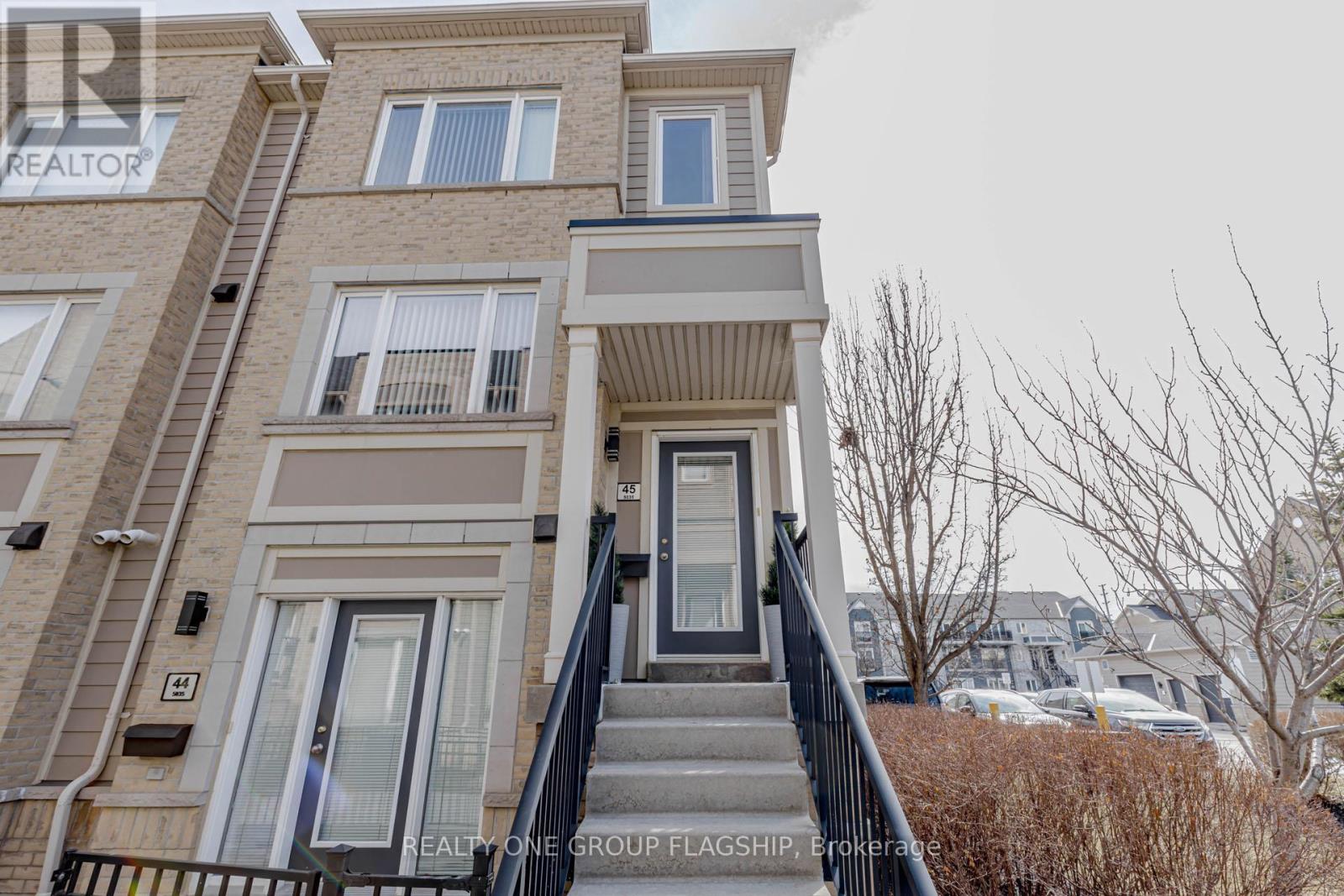 45 - 5035 Oscar Peterson Blvd Boulevard, Mississauga, Ontario  L5M 0P4 - Photo 2 - W12878820