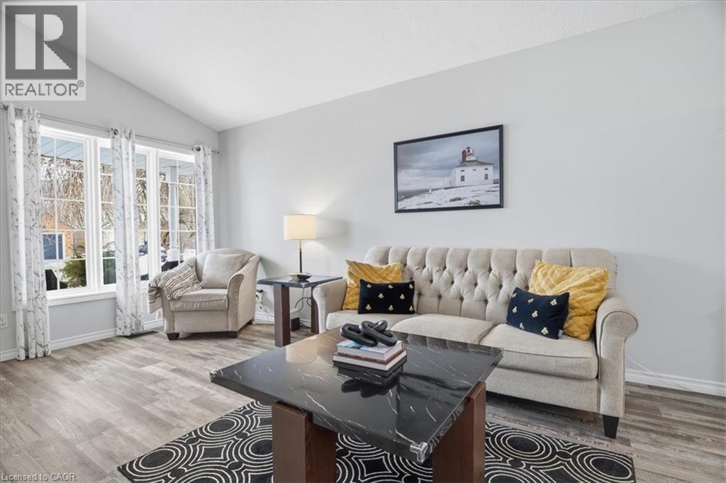 256 Grey Fox Drive, Kitchener, Ontario  N2E 3N4 - Photo 6 - 40809740