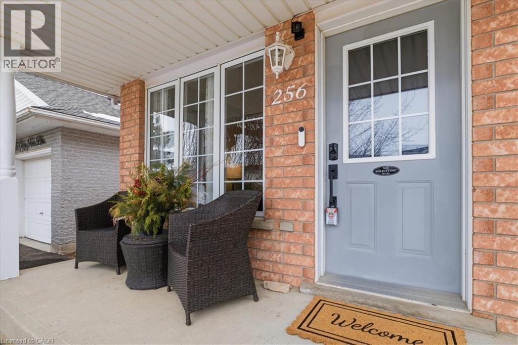 256 Grey Fox Drive, Kitchener, Ontario  N2E 3N4 - Photo 5 - 40809740