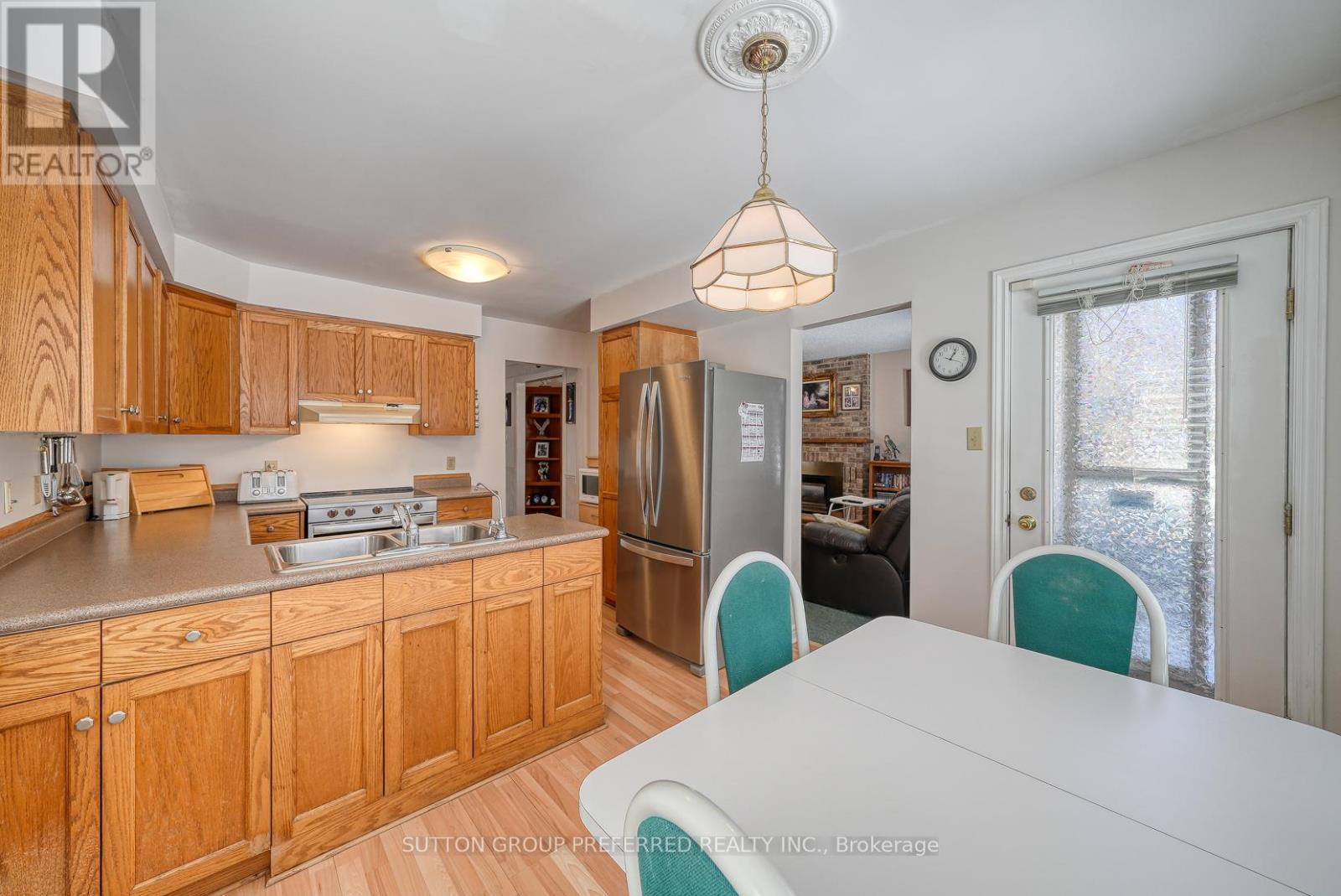 1698 Blackwater Court, London North, Ontario  N5X 3B5 - Photo 9 - X12842424