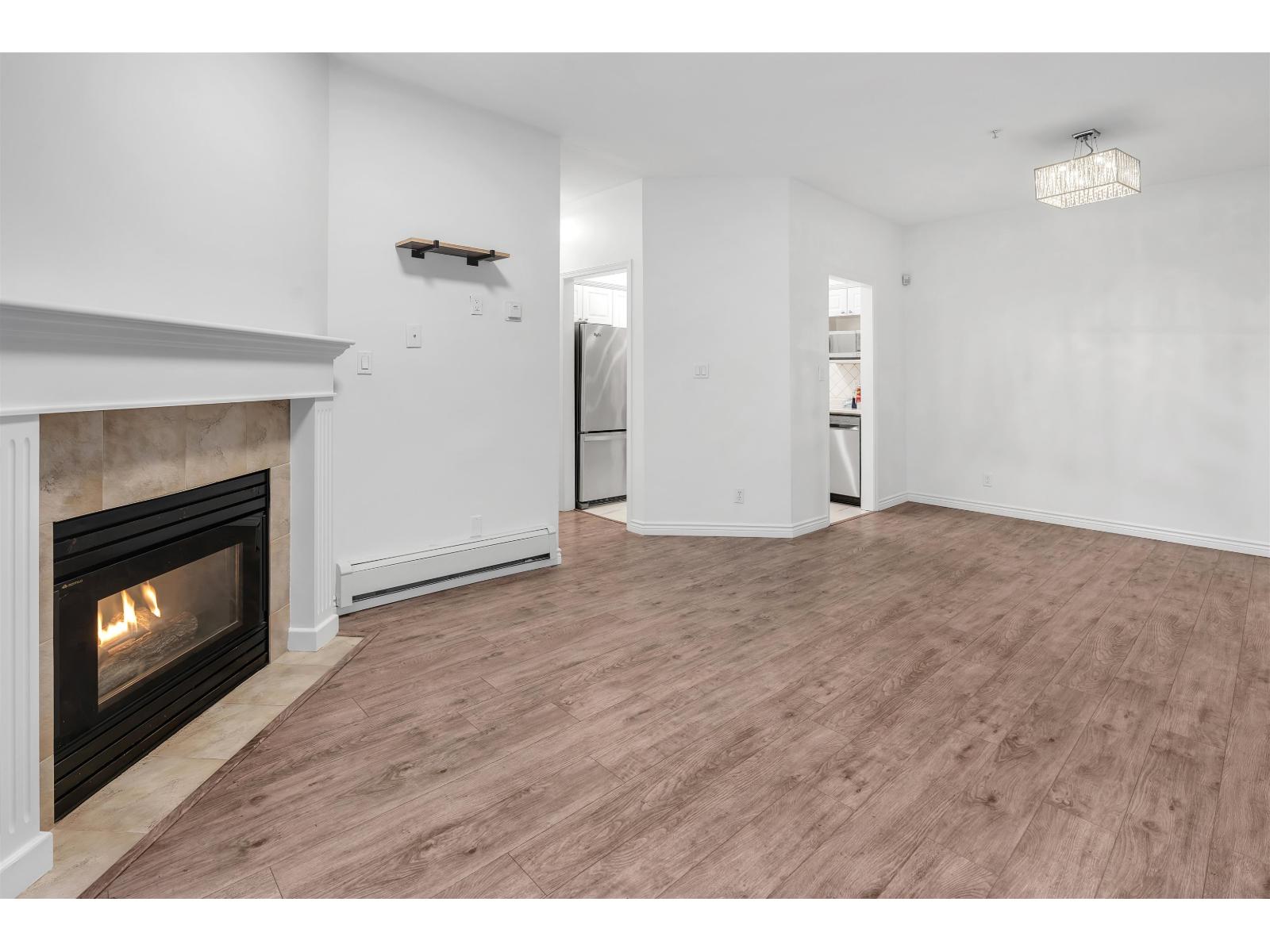 203 8142 120a Street, Surrey, British Columbia  V3W 0N1 - Photo 5 - R3099082