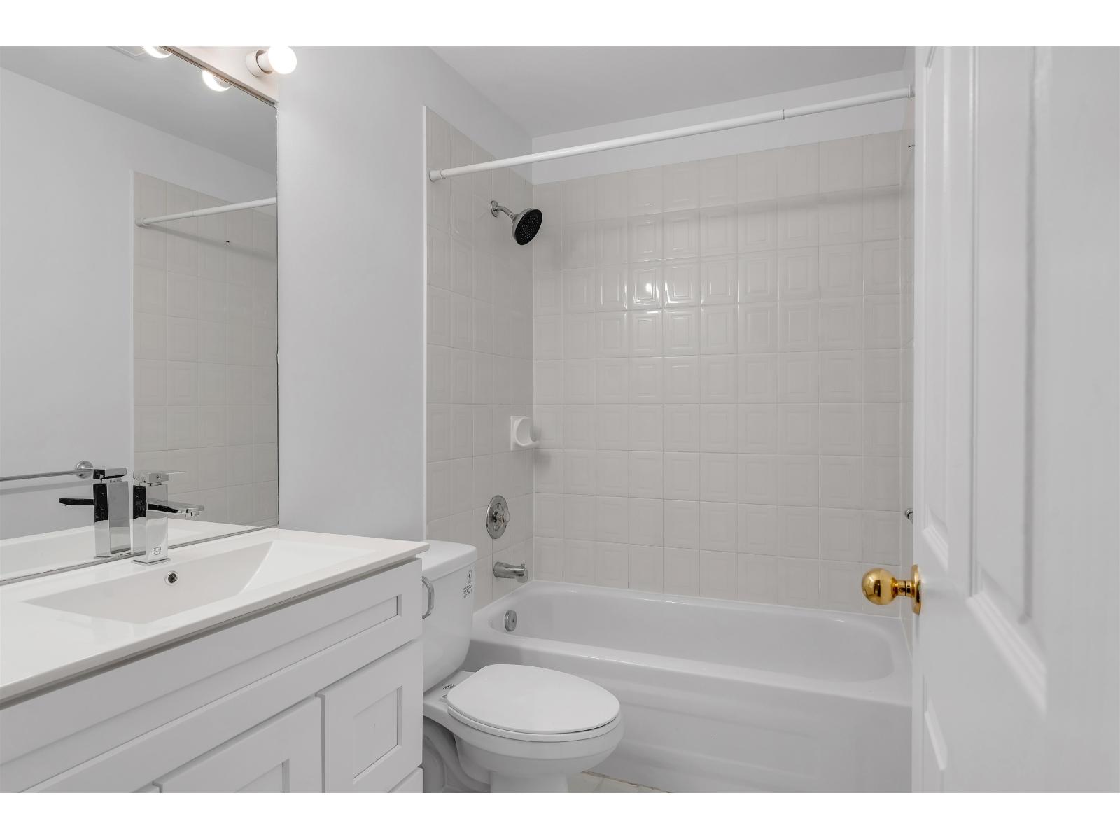 203 8142 120a Street, Surrey, British Columbia  V3W 0N1 - Photo 11 - R3099082