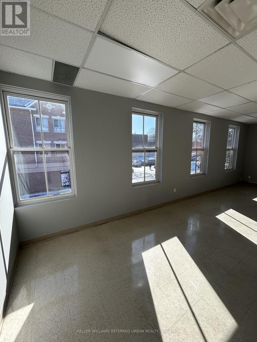 202 - 10132 Yonge Street, Richmond Hill (Mill Pond), Ontario  L4C 1T6 - Photo 7 - N12878838