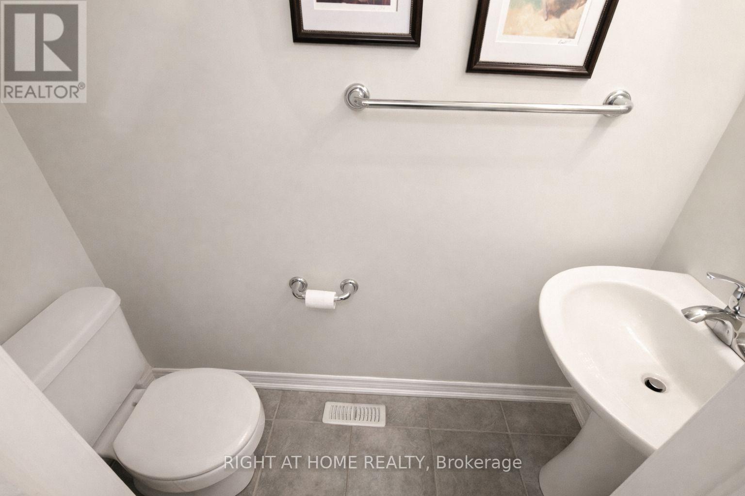 63 Brass Drive, Richmond Hill, Ontario  L4E 4T4 - Photo 21 - N12874168