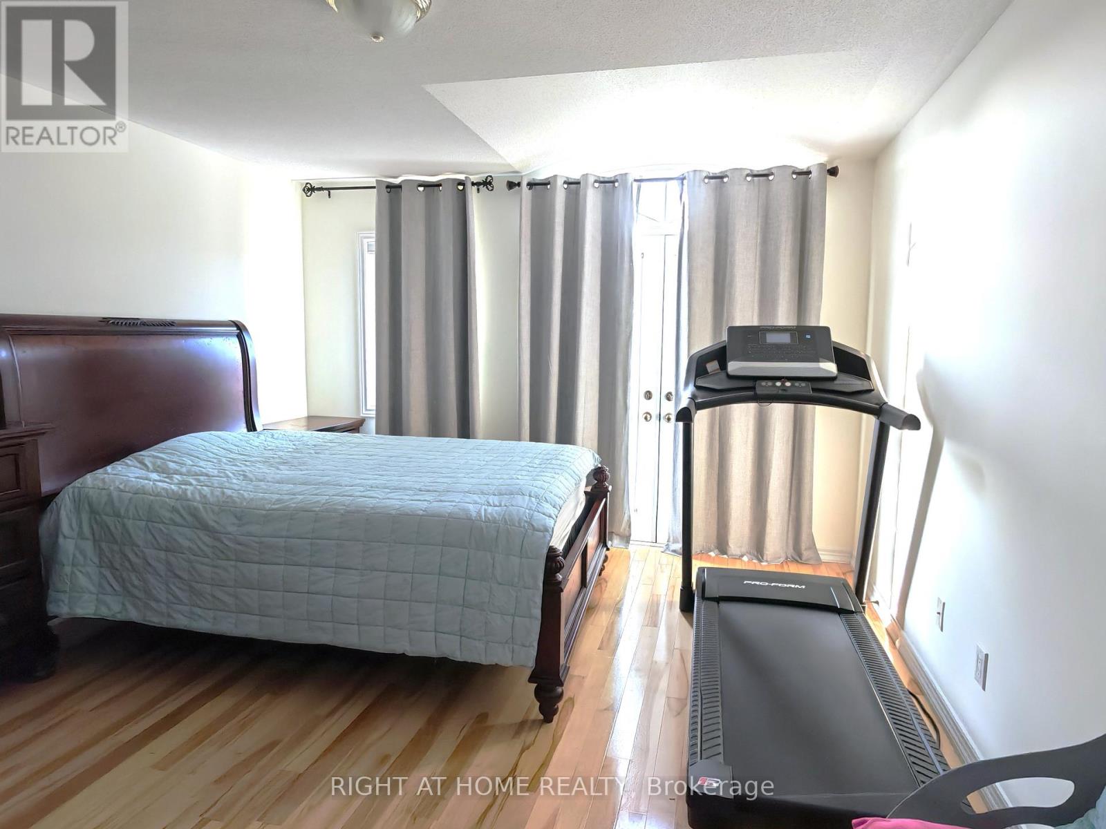 63 Brass Drive, Richmond Hill, Ontario  L4E 4T4 - Photo 18 - N12874168