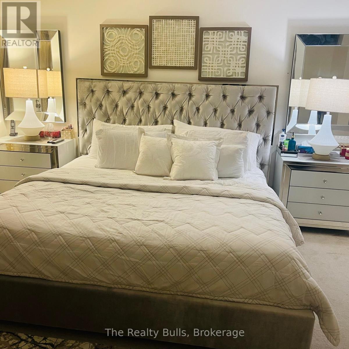 7 Shediac Road E, Brampton, Ontario  L6Y 0V8 - Photo 2 - W12817198