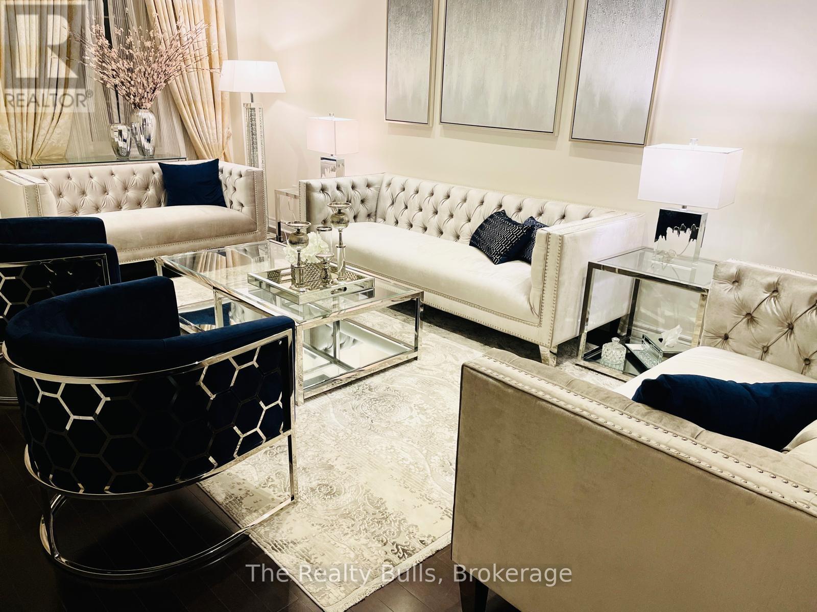 7 Shediac Road E, Brampton, Ontario  L6Y 0V8 - Photo 3 - W12817198