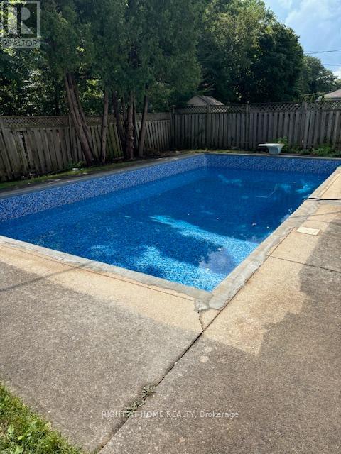 322 Melores Drive, Burlington, Ontario  L7L 4T8 - Photo 28 - W12878814