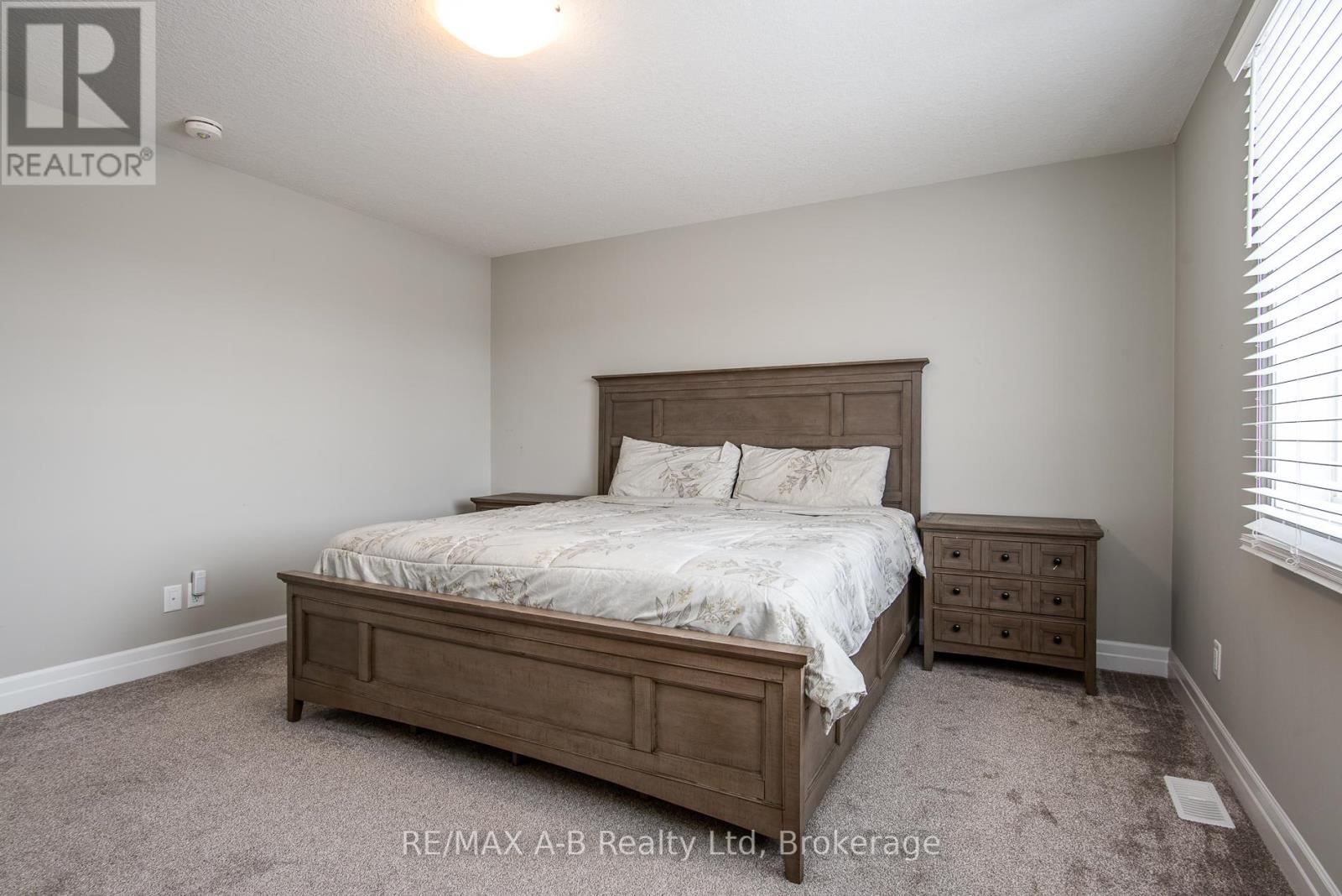 31 Davidson Drive, Stratford, Ontario  N5A 0J5 - Photo 24 - X12639146