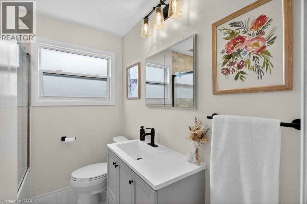 31 Dunning Court, Dundas, Ontario  L9H 4K8 - Photo 24 - 40811160