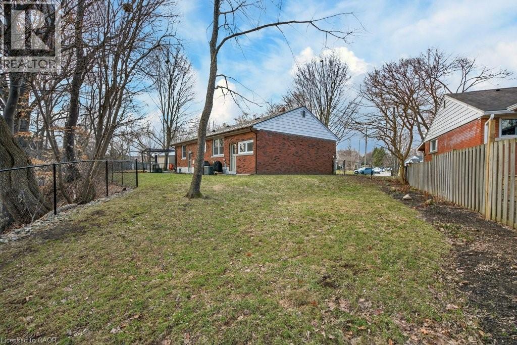 31 Dunning Court, Dundas, Ontario  L9H 4K8 - Photo 36 - 40811160